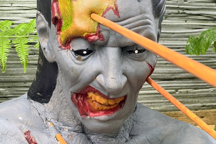 a statue of a person with the mouth open